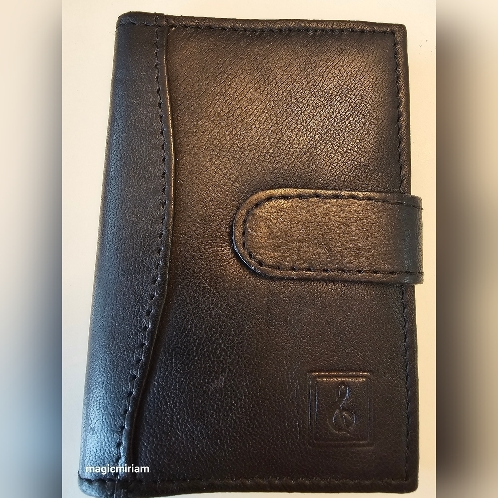 NWOT Genuine Leather Card Holder